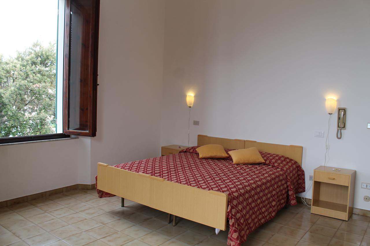 Hotel La Marinella Castiglioncello Eksteriør billede