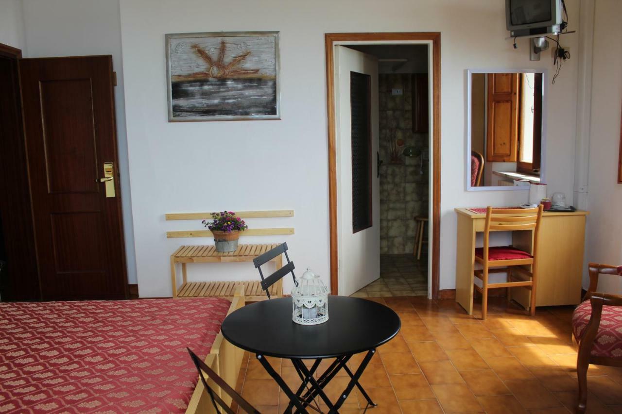 Hotel La Marinella Castiglioncello Eksteriør billede